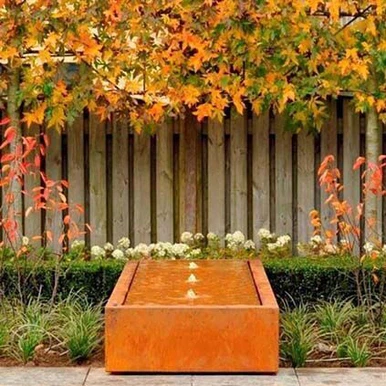 Arredamento da giardino in acciaio corten
