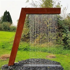 Fontana d'acqua decorativa in acciaio Corten da giardino in vendita