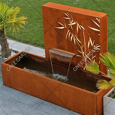 Cascata decorativa per esterni in materiale metallico di alta qualità