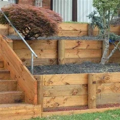 Traversine ferroviarie per giardini